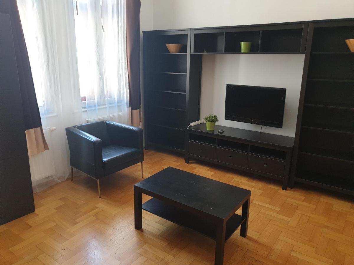 Cozy Downtown Apartment Budapest Eksteriør billede
